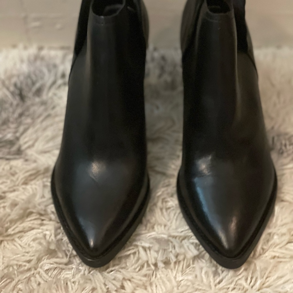 Brand new Dolce Vita Booties